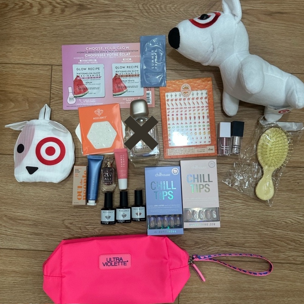 Ultra Violette Beauty Set with Orange Accents